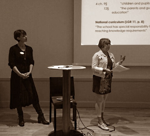 Malin Sunesson och Kerstin Isaksson, Centralt skolstöd. Foto: Carina M Koutakis